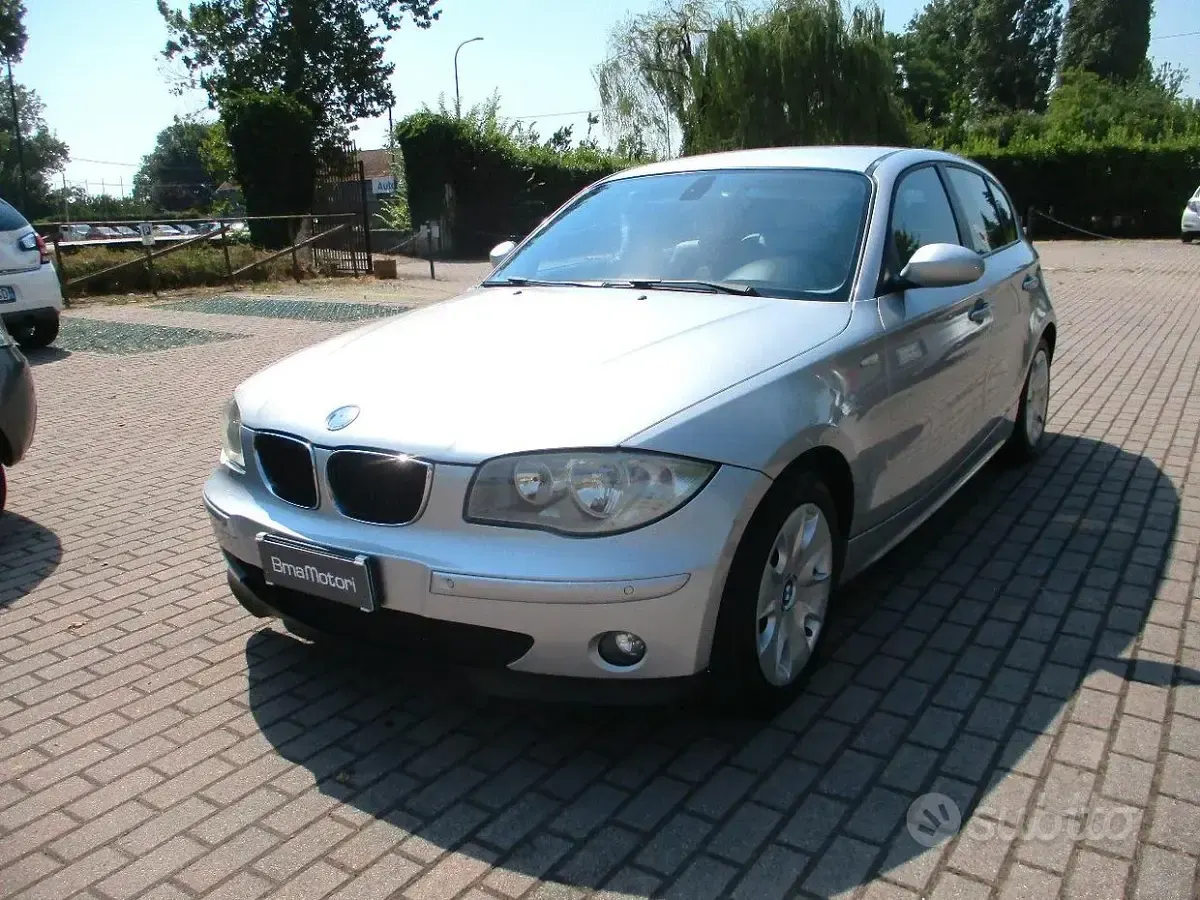Usata BMW 116 116 CV (85 kW) 2006 Grigio Utilitaria