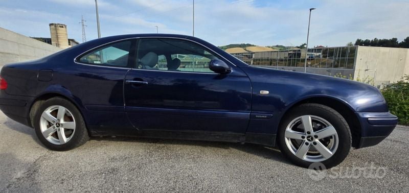 Usata Mercedes CLK200 Elegance 136 CV (100 kW) 1998 Blu Coupé
