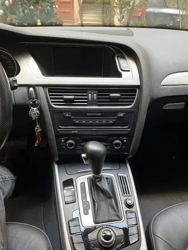 Usata Audi A4 Advanced 239 CV (175 kW) 2009 Blu Station wagon