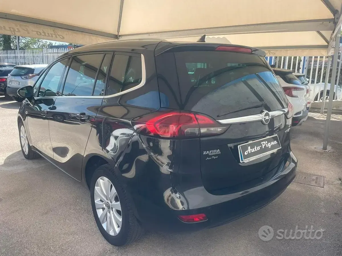 Usata Opel Zafira Tourer Cosmo 150 CV (110 kW) 2015 Nero Monovolume