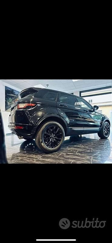 Usata Land Rover Range Rover evoque 150 CV (110 kW) 2017 Nero SUV