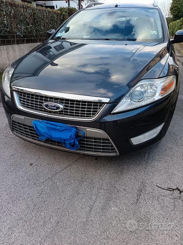 Usata Ford Mondeo Ghia 140 CV (102 kW) 2010 Grigio Station wagon