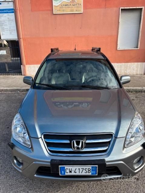 Usata Honda CR-V Executive 140 CV (102 kW) 2005 Grigio SUV