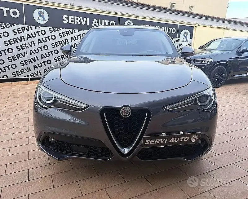 Usata Alfa Romeo Stelvio Ti 209 CV (153 kW) 2020 Grigio SUV