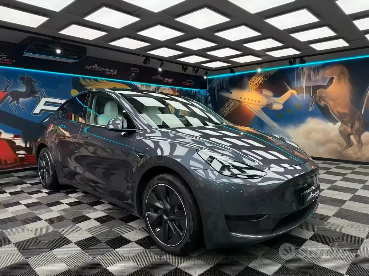 Gebraucht Tesla Model Y RWD 338 kW (460 PS) 2023 Grau SUV