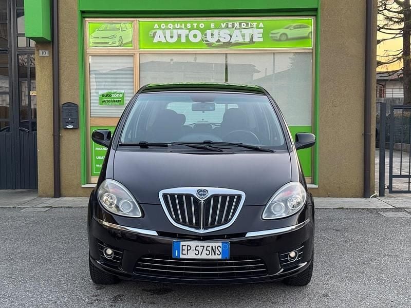 Usata Lancia Musa 95 CV (69 kW) 2012 Nero Monovolume