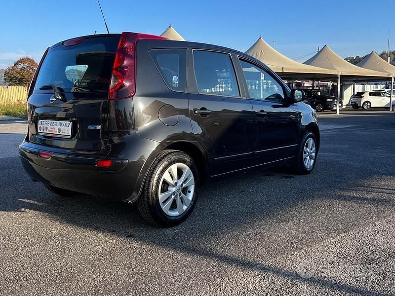 Usata Nissan Note Tekna 86 CV (63 kW) 2010 Nero Monovolume
