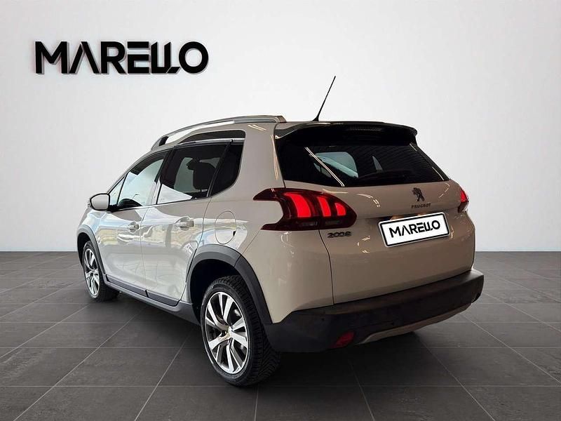 Usata Peugeot 2008 Allure 102 CV (75 kW) 2019 Bianco SUV
