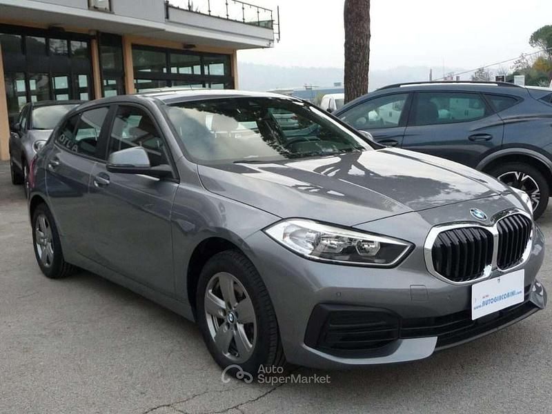 Usata BMW 116 Advantage 116 CV (85 kW) 2022 Grigio Utilitaria