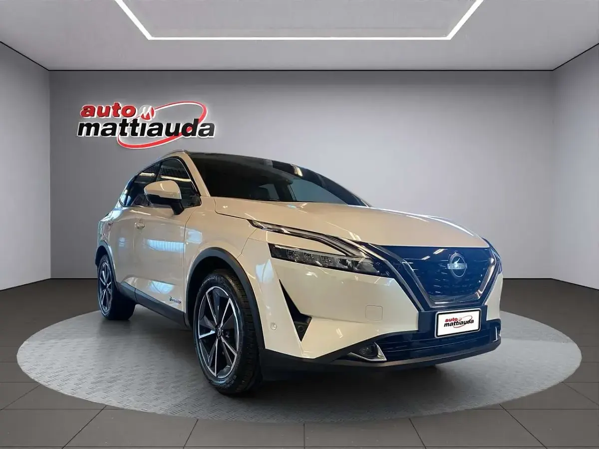 Usata Nissan Qashqai Tekna 190 CV (139 kW) 2023 Bianco SUV