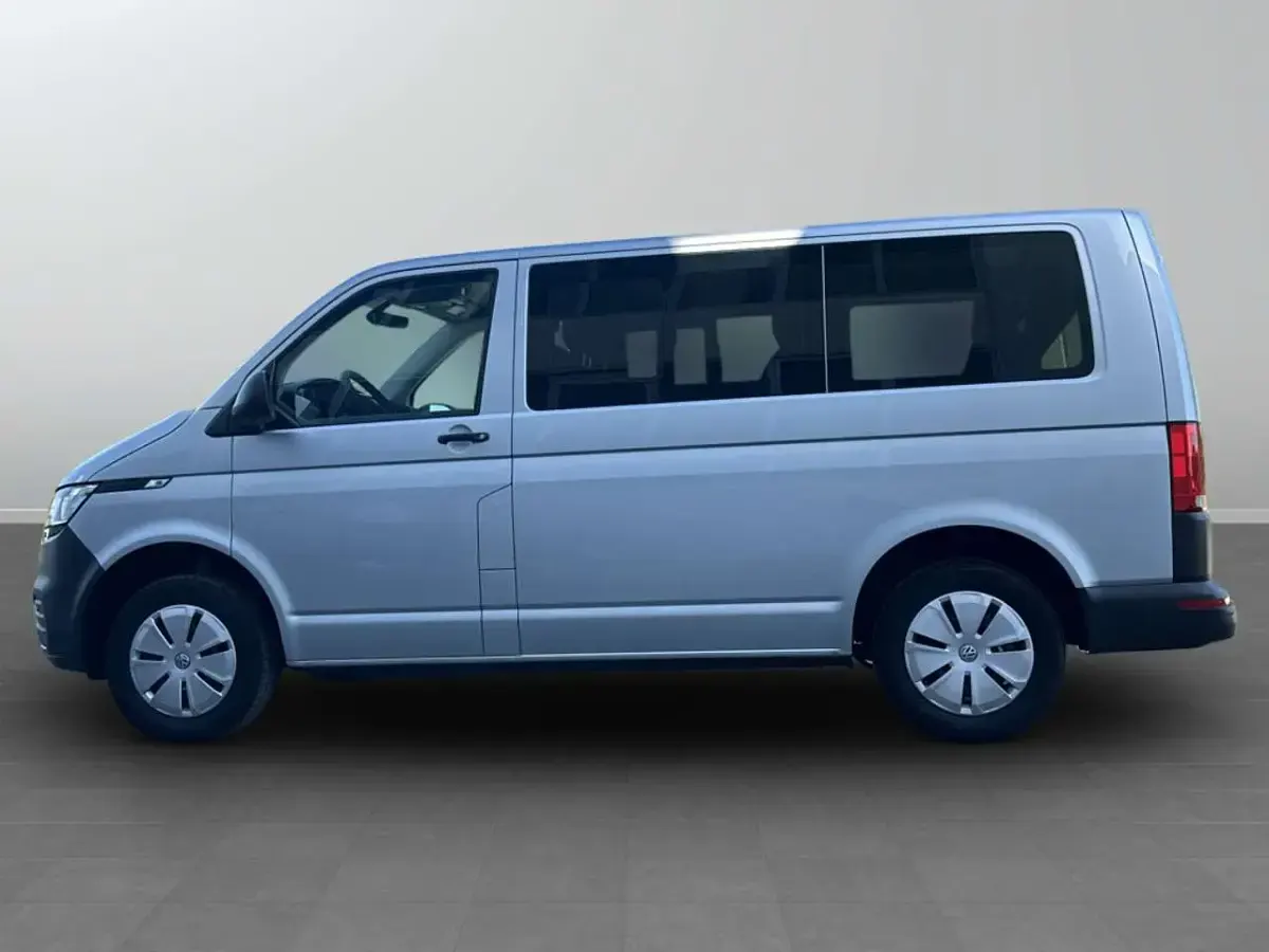Usata VW T6.1 150 CV (110 kW) 2022 8e argento riflesso metallizza Furgone