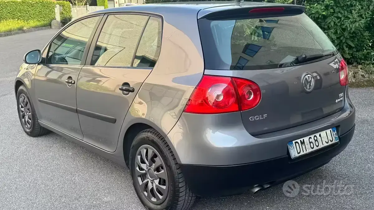 Usata VW Golf VI 105 CV (77 kW) 2008 Grigio Utilitaria