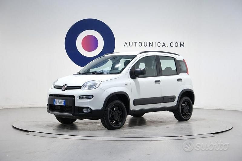 Usata Fiat Panda 4x4 Wild 85 CV (62 kW) 2022 Bianco Utilitaria