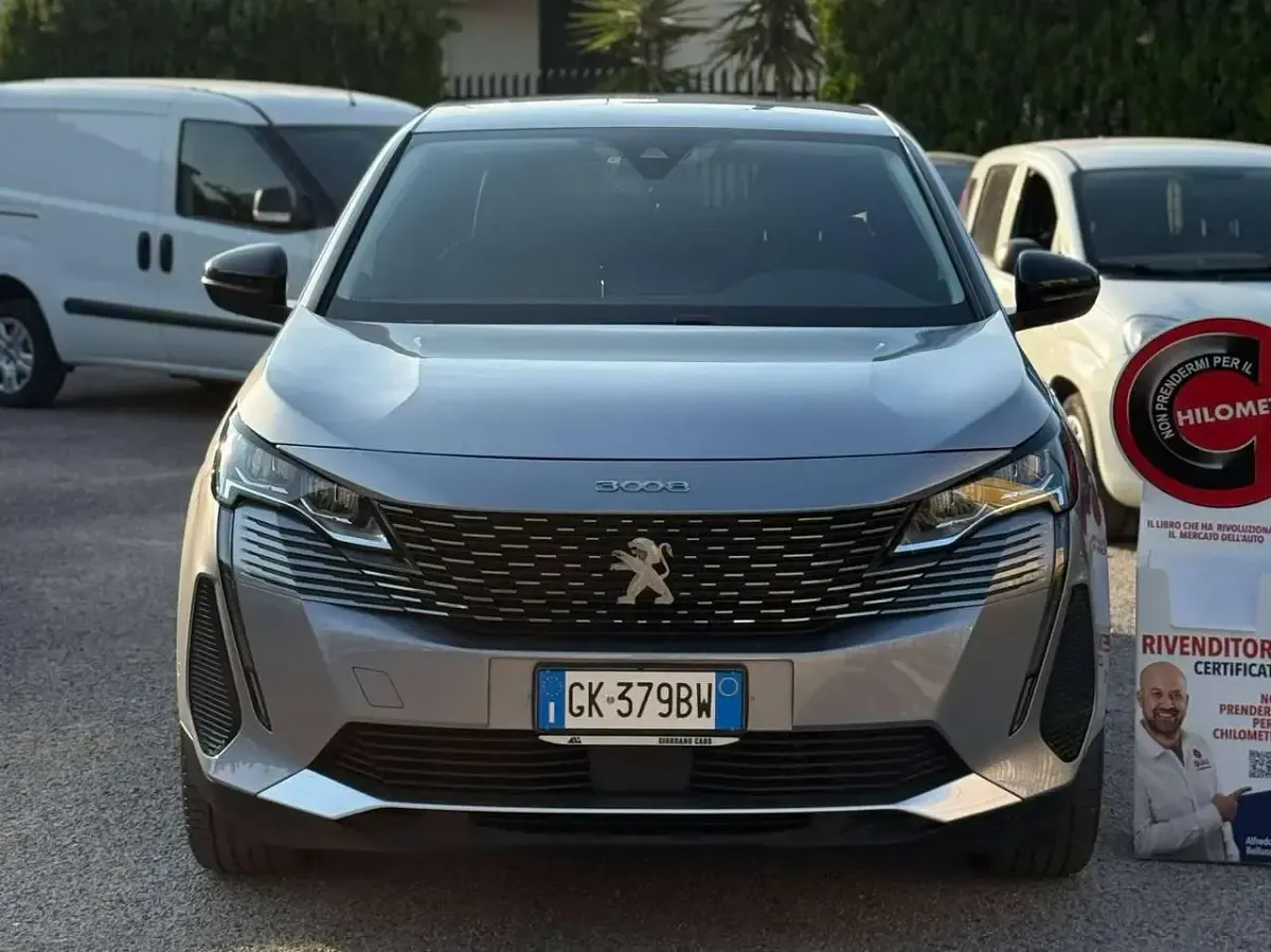 Usata Peugeot 3008 Allure 131 CV (96 kW) 2022 Grigio SUV