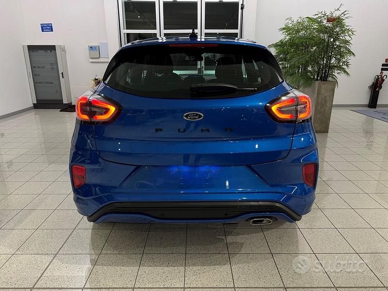 Usata Ford Puma ST-Line 125 CV (91 kW) 2023 Desert island blue metallizzato SUV