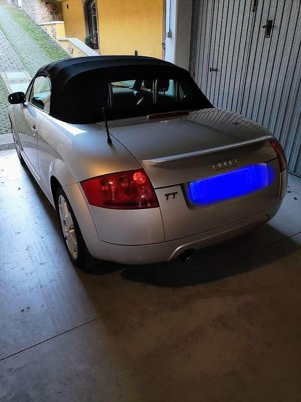Usata 2000 Audi TT Roadster Cabrio | 7900 € (Buon prezzo) - Immagine 1/4