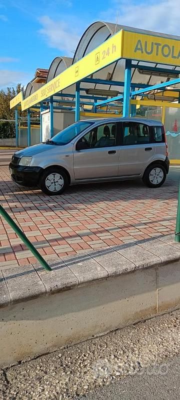 Grigio Usata 2004 Fiat Panda Due volumi | 2500 € (Buon prezzo) - Immagine 1/2