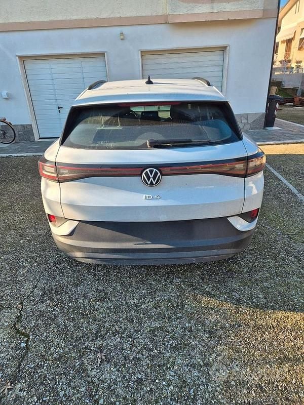 Usata 2021 VW ID.4 Pro SUV | 22.500 € - Immagine 1/3