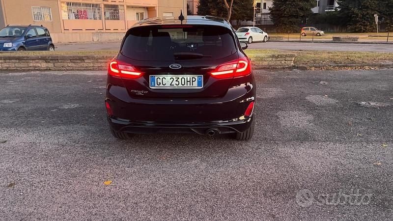 Usata Ford Fiesta ST-Line 86 CV (63 kW) 2020 Nero Utilitaria