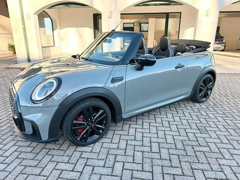 Grigio Usata 2022 Mini John Cooper Works Cabriolet Cabrio | 25.950 € (Cara) - Immagine 1/4