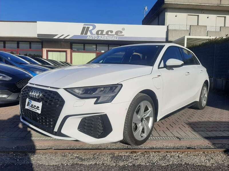Usata Audi A3 S-Line 204 CV (150 kW) 2022 Bianco Berlina