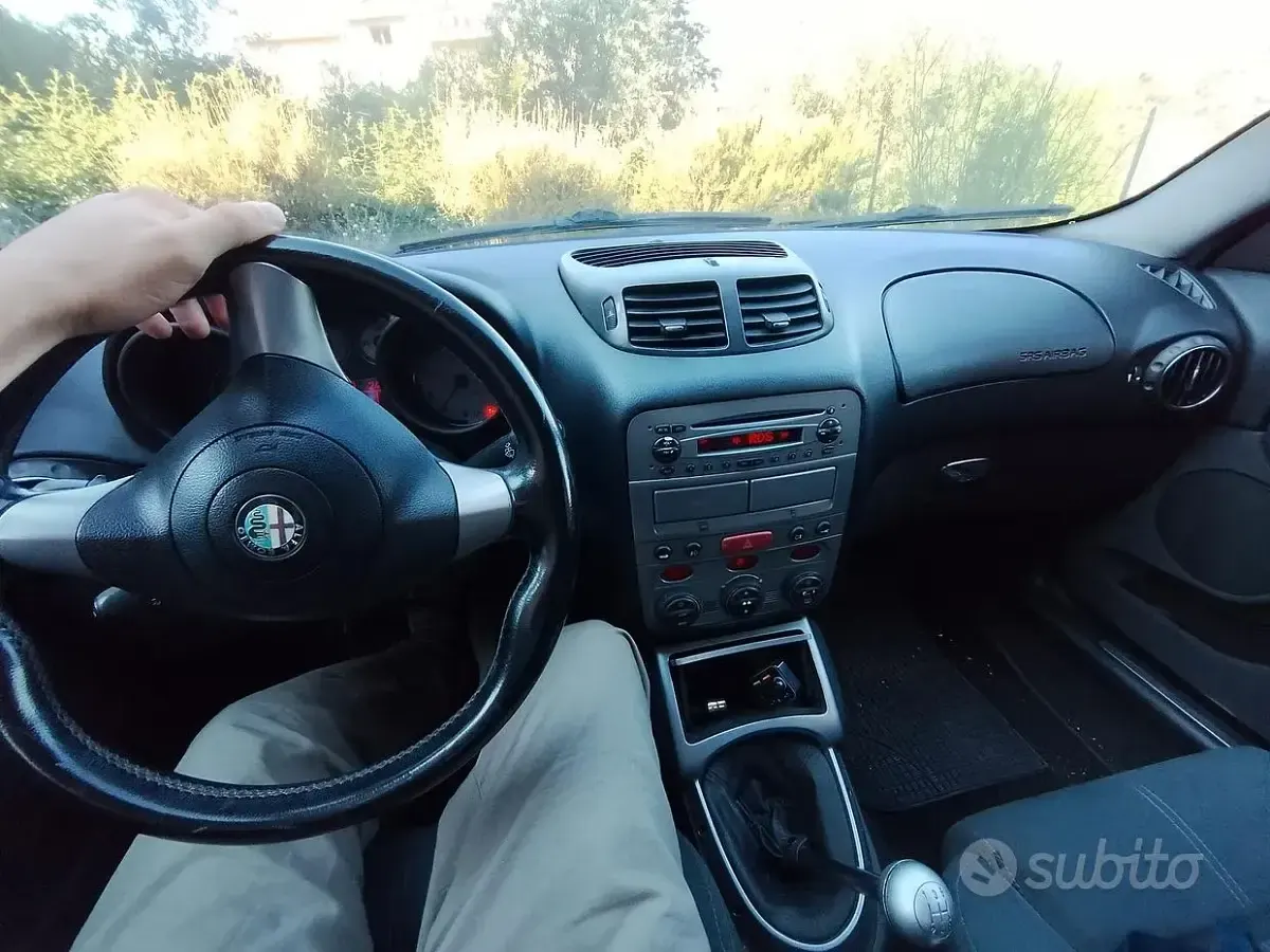 Usata Alfa Romeo GT 140 CV (102 kW) 2006 Grigio Coupé