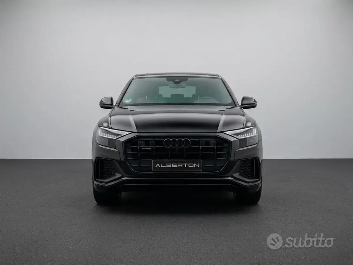Usata Audi Q8 S-line plus 286 CV (210 kW) 2022 Nero SUV