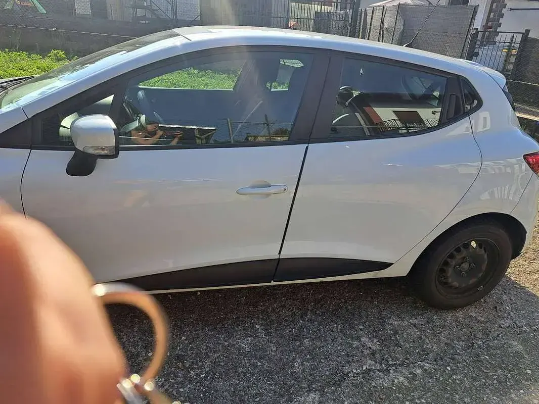 Usata Renault Clio IV 75 CV (55 kW) 2015 Bianco Berlina