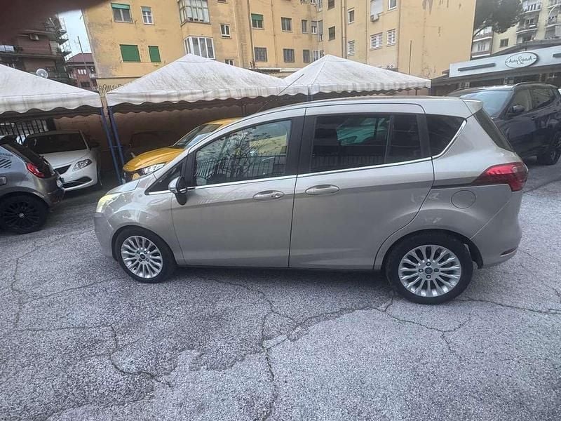 Usata Ford B-MAX Titanium 95 CV (69 kW) 2013 Beige Monovolume