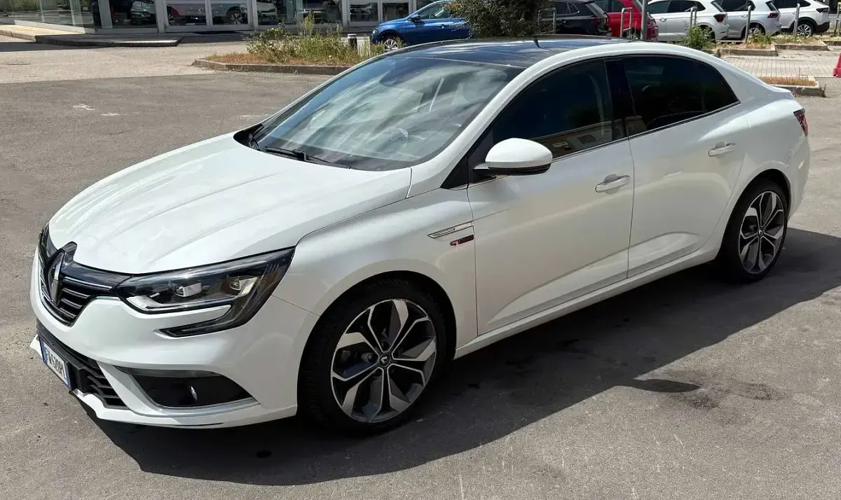 Usata Renault Mégane 116 CV (85 kW) 2019 Bianco Coupé