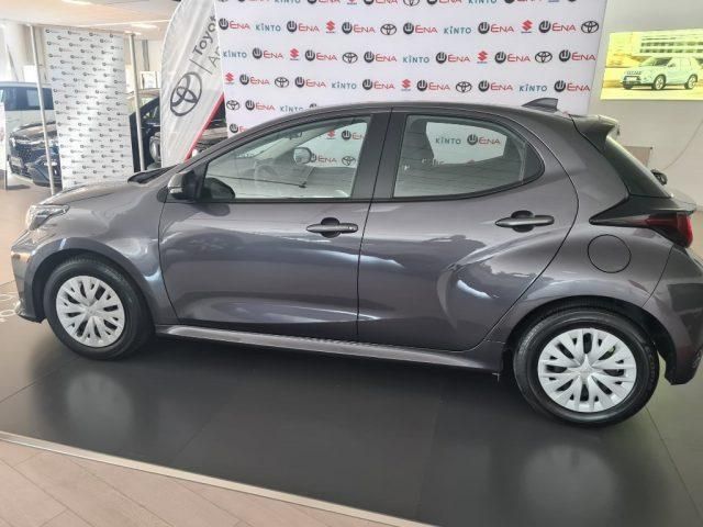 Usata Toyota Yaris Active 72 CV (52 kW) 2022 Antracite Berlina