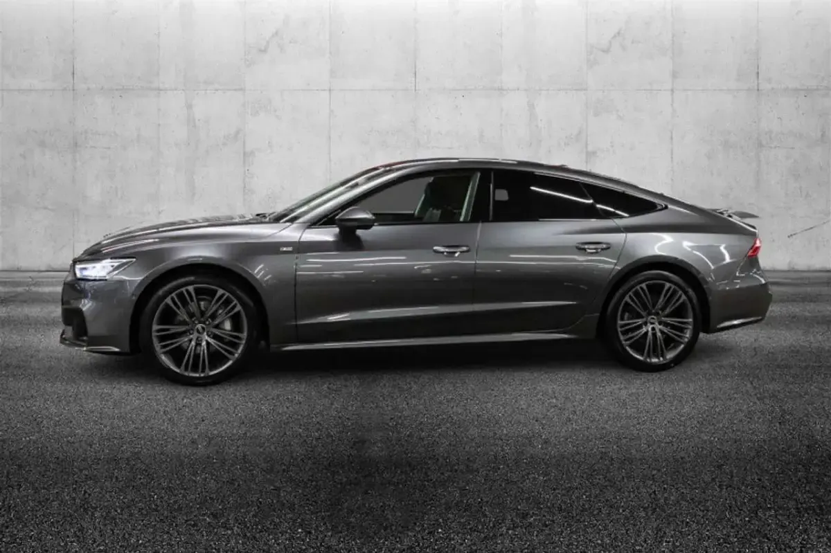 Usata Audi A7 265 CV (194 kW) 2023 Grigio Berlina