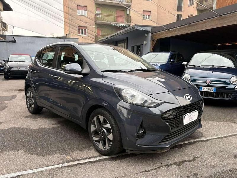 Usata Hyundai i10 67 CV (49 kW) 2024 Grigio scuro Utilitaria