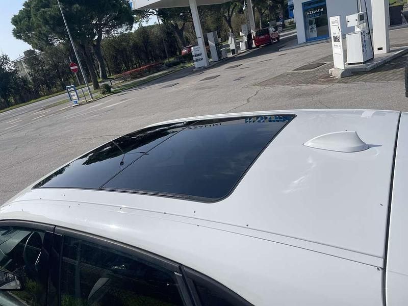 Usata BMW 220 Active Tourer Sport Line 190 CV (139 kW) 2015 Monovolume