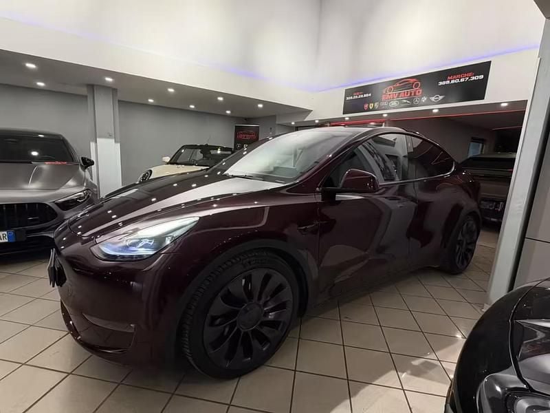 Usata Tesla Model Y Performance 392 kW (534 CV) 2024 Marrone SUV