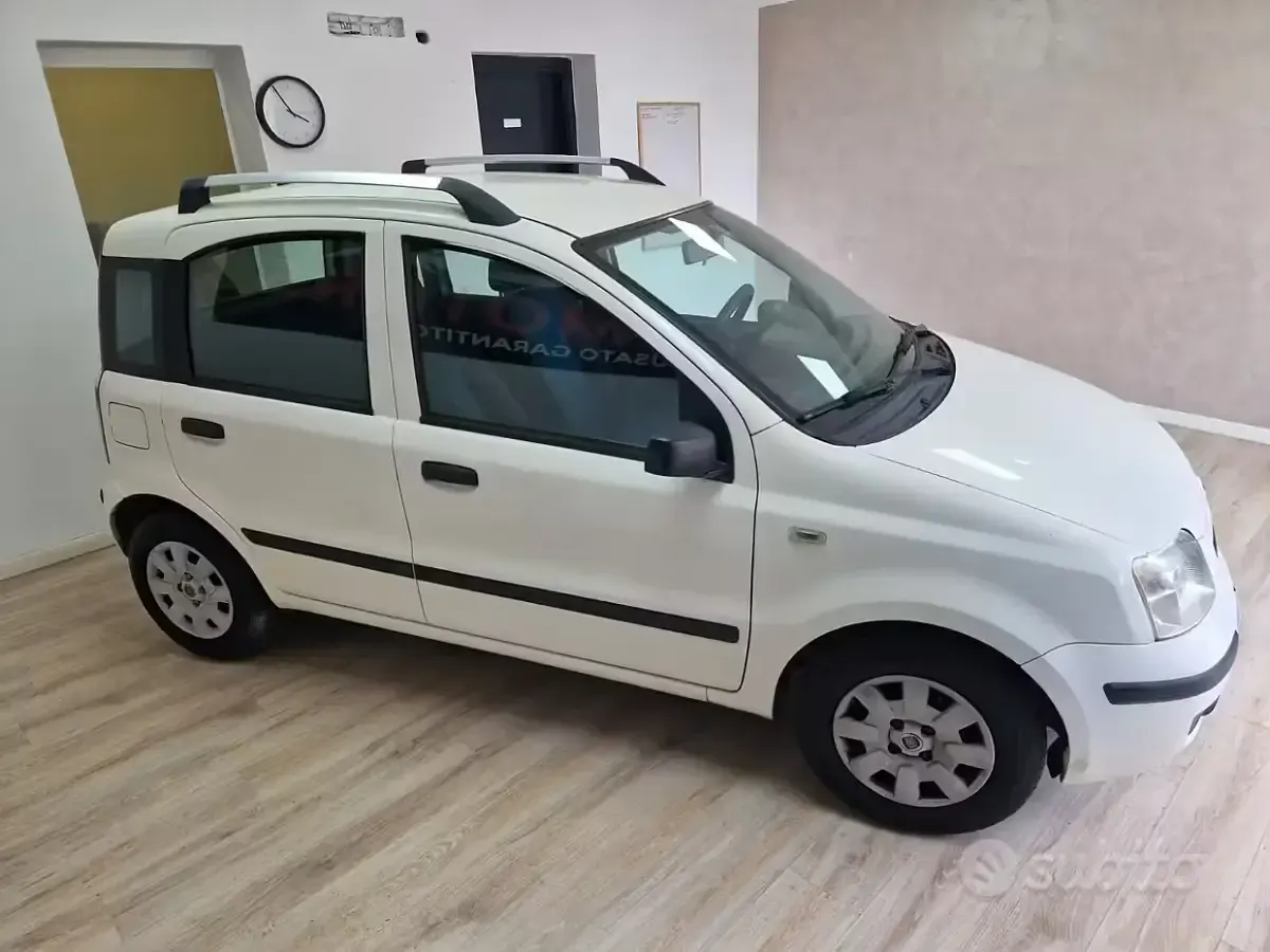 Usata Fiat Panda 69 CV (50 kW) 2010 Bianco Utilitaria