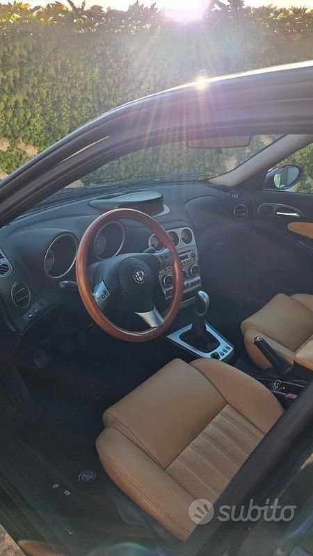 Usata Alfa Romeo 156 140 CV (102 kW) 2002 Blu Berlina