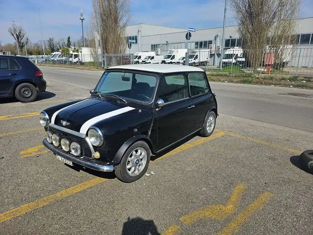 Usata Rover Mini 63 CV (46 kW) 1992 Nero Berlina