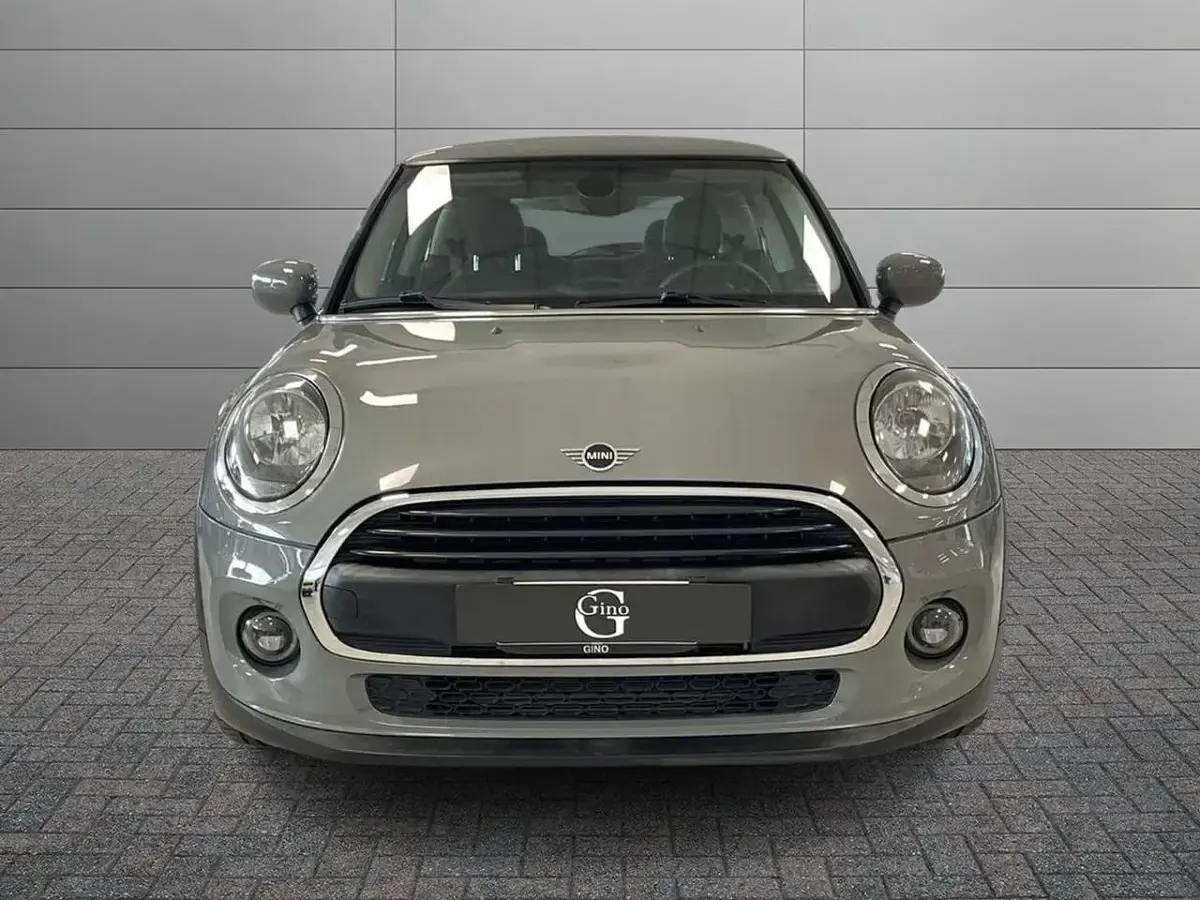 Usata Mini ONE 75 CV (55 kW) 2020 Antracite Utilitaria