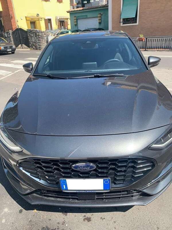 Usata Ford Focus ST-Line 125 CV (91 kW) 2022 Grigio Berlina