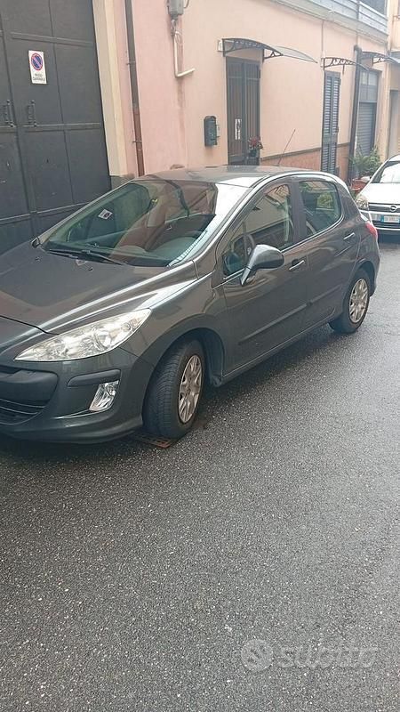 Usata Peugeot 308 115 CV (84 kW) 2012 Berlina