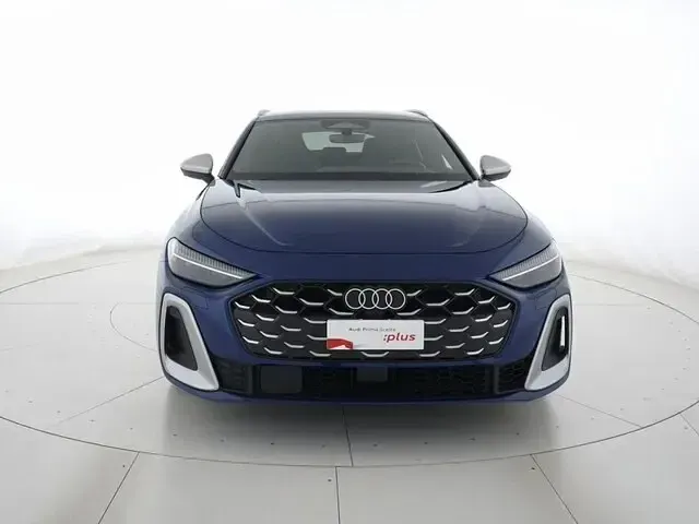 Usata Audi S5 Comfort 367 CV (269 kW) 2024 Blu ascari metallizzato Station wagon