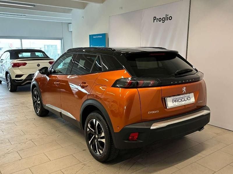 Usata Peugeot 2008 GT 131 CV (96 kW) 2020 Arancione SUV