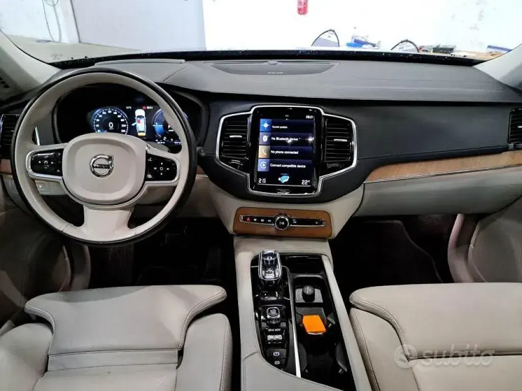 Usata Volvo XC90 Inscription 303 CV (222 kW) 2021 Thunder grey SUV