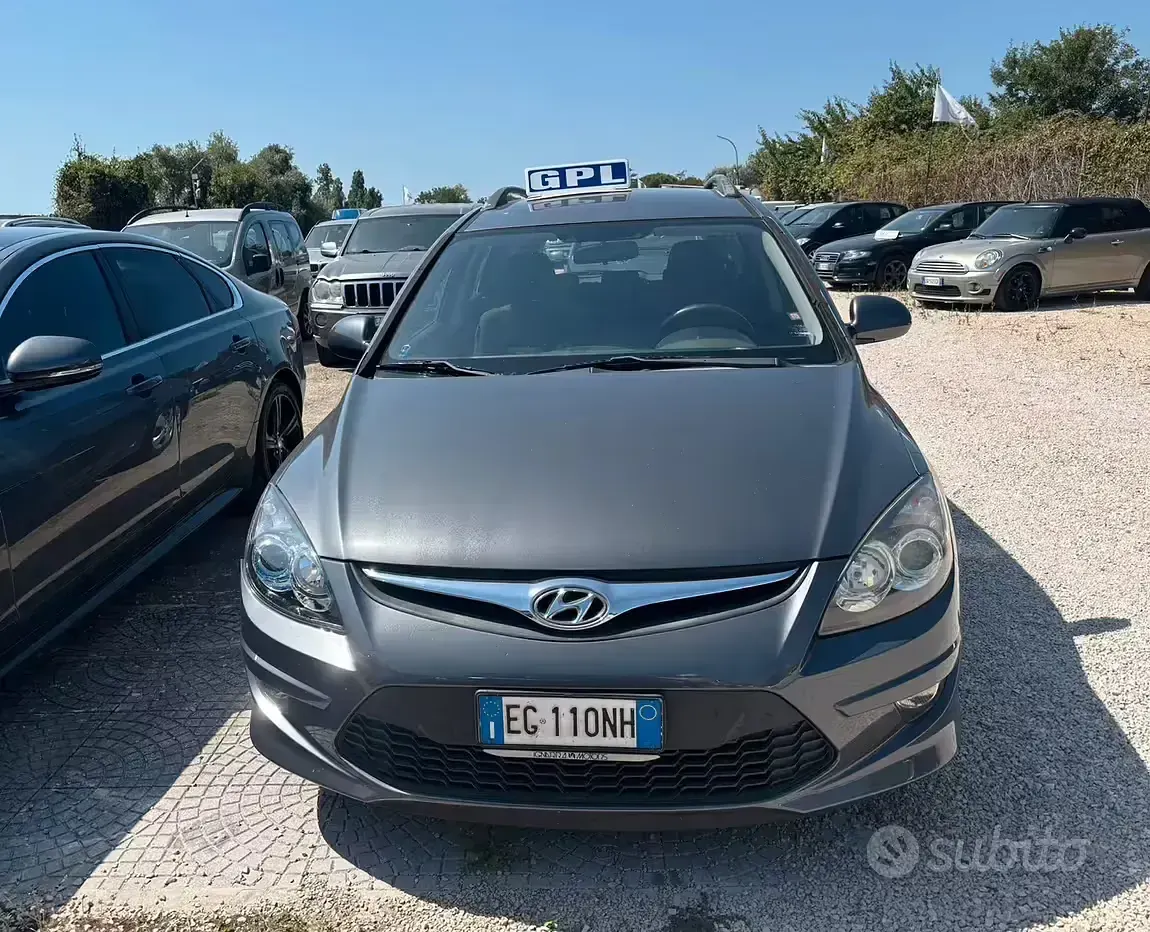 Usata Hyundai i30 109 CV (80 kW) 2011 Nero Station wagon