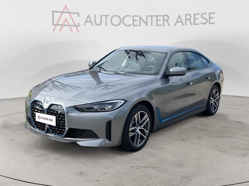 Grigio Usata 2023 BMW i4 Sport Line Tre volumi | 48.500 € (Super prezzo) - Immagine 1/3