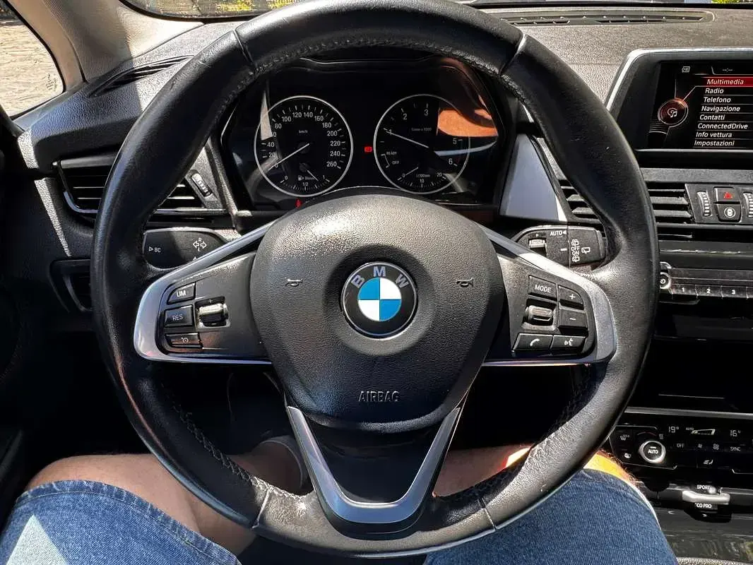 Usata BMW 216 Active Tourer 116 CV (85 kW) 2015 Bronzo Monovolume