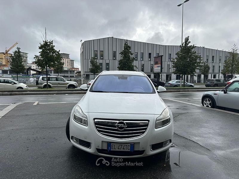 Usata Opel Insignia 160 CV (117 kW) 2012 Bianco Station wagon