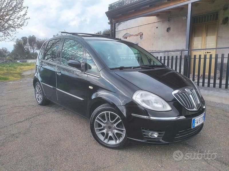 Usata Lancia Musa 90 CV (66 kW) 2009 Monovolume