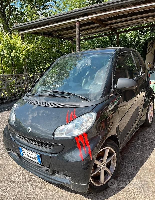Usata 2012 Smart ForTwo Coupé Due volumi | 3999 € (Ottimo prezzo) - Immagine 1/4